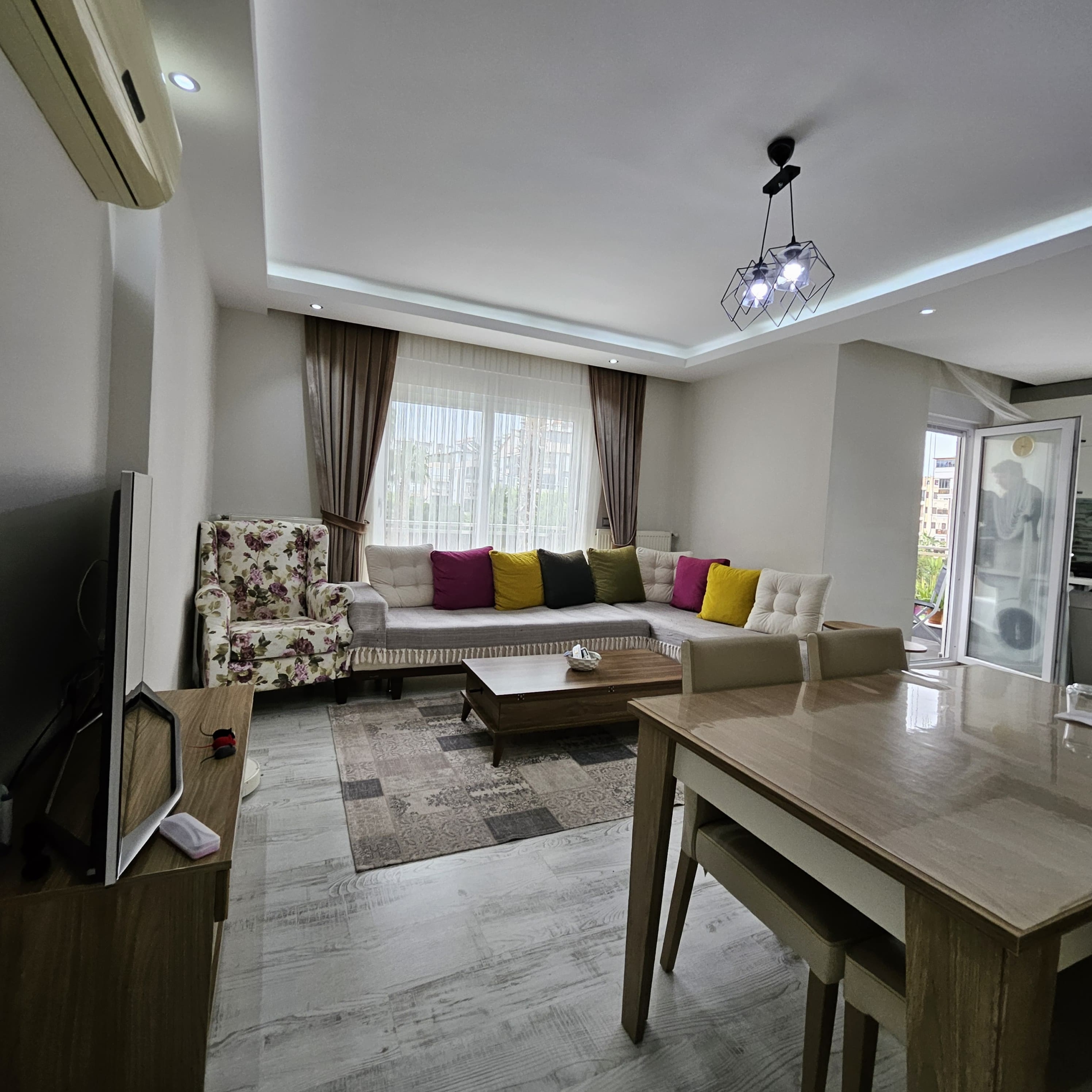 WhatsApp Image 2025-12-12 at 01.05.22 (1)