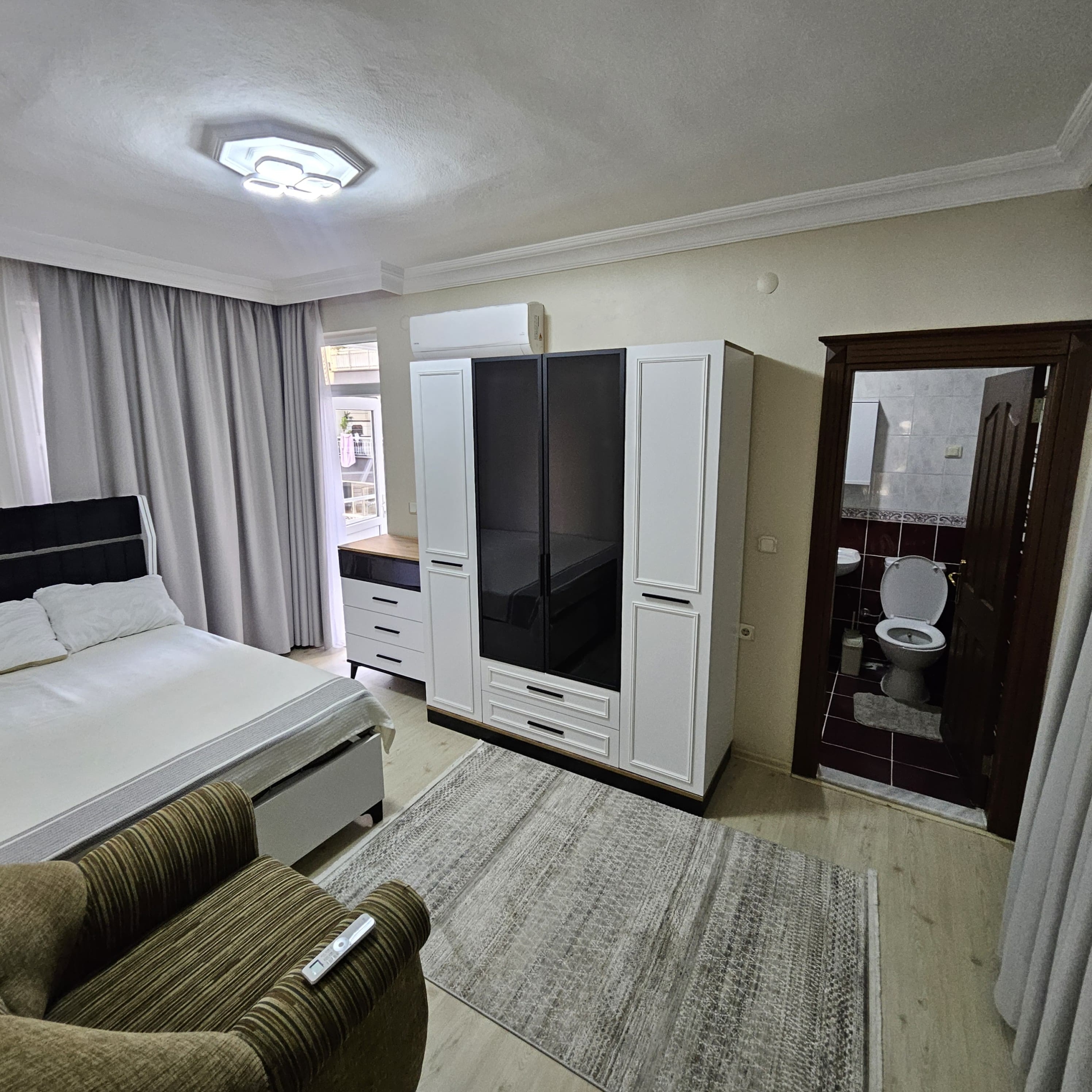 c483c4f6-5b98-42d3-91ab-a3dcc84ff146