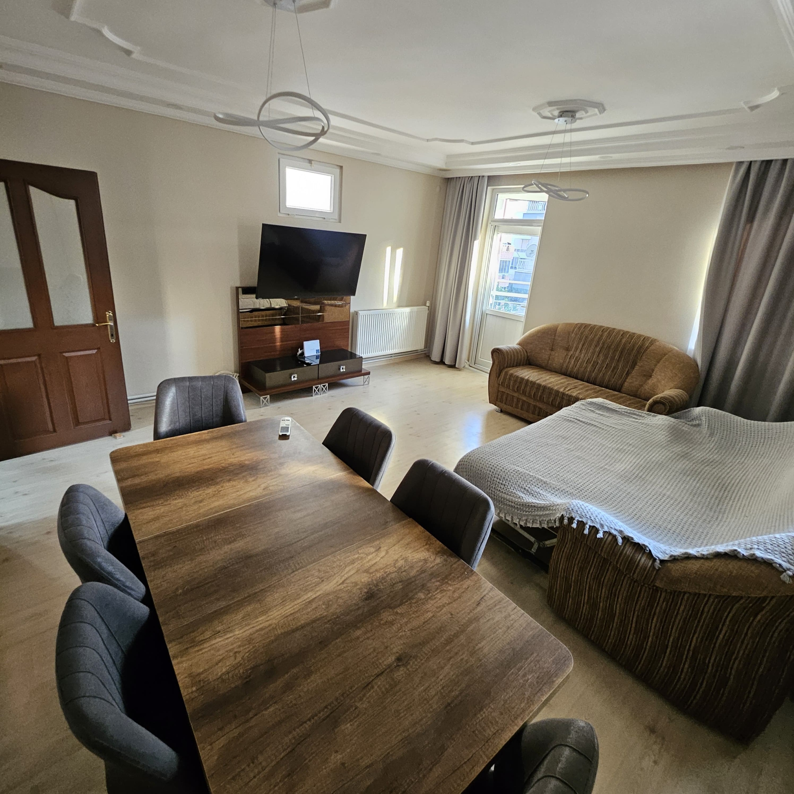 dacf7b00-bcb3-434a-9349-8462fe9abd7a